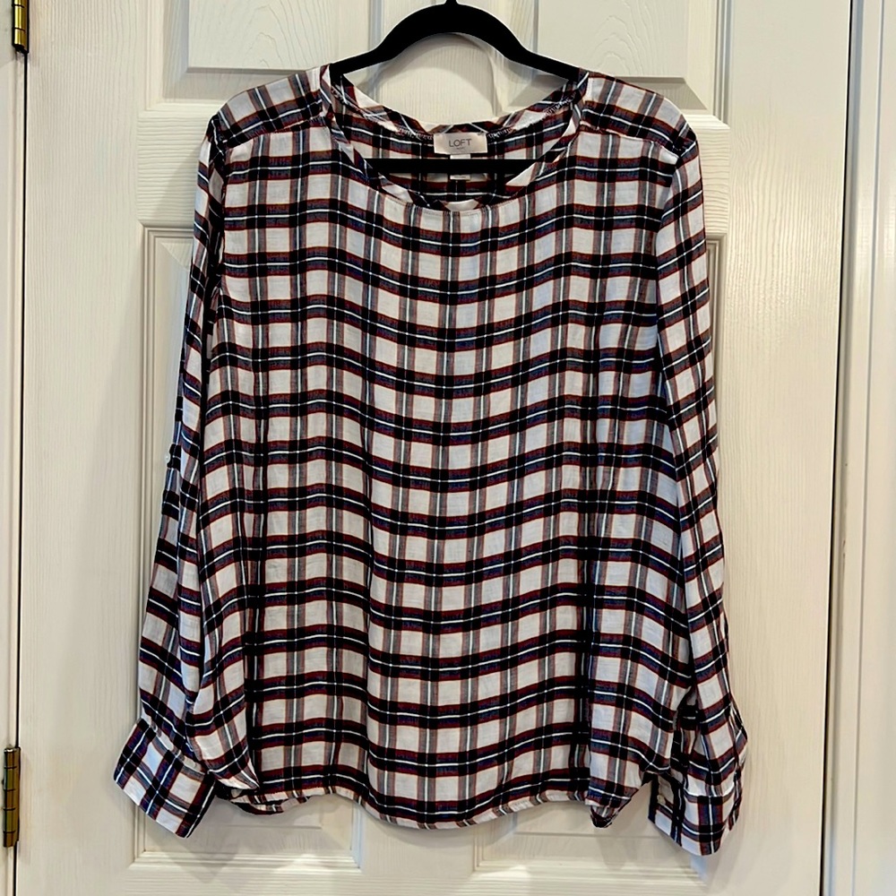 Ann Taylor Loft Outlet Plaid Blouse with Scallop Hem and Roll Up Sleeves Size L